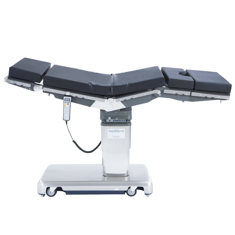 Artemis in reverse orientation for urological surgery and nephrectomy