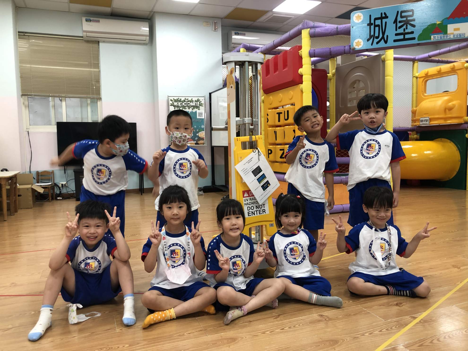 心得訪談: 超紫光滅菌機器人助校園消毒零死角，安全、快速抑制病毒達99.99%