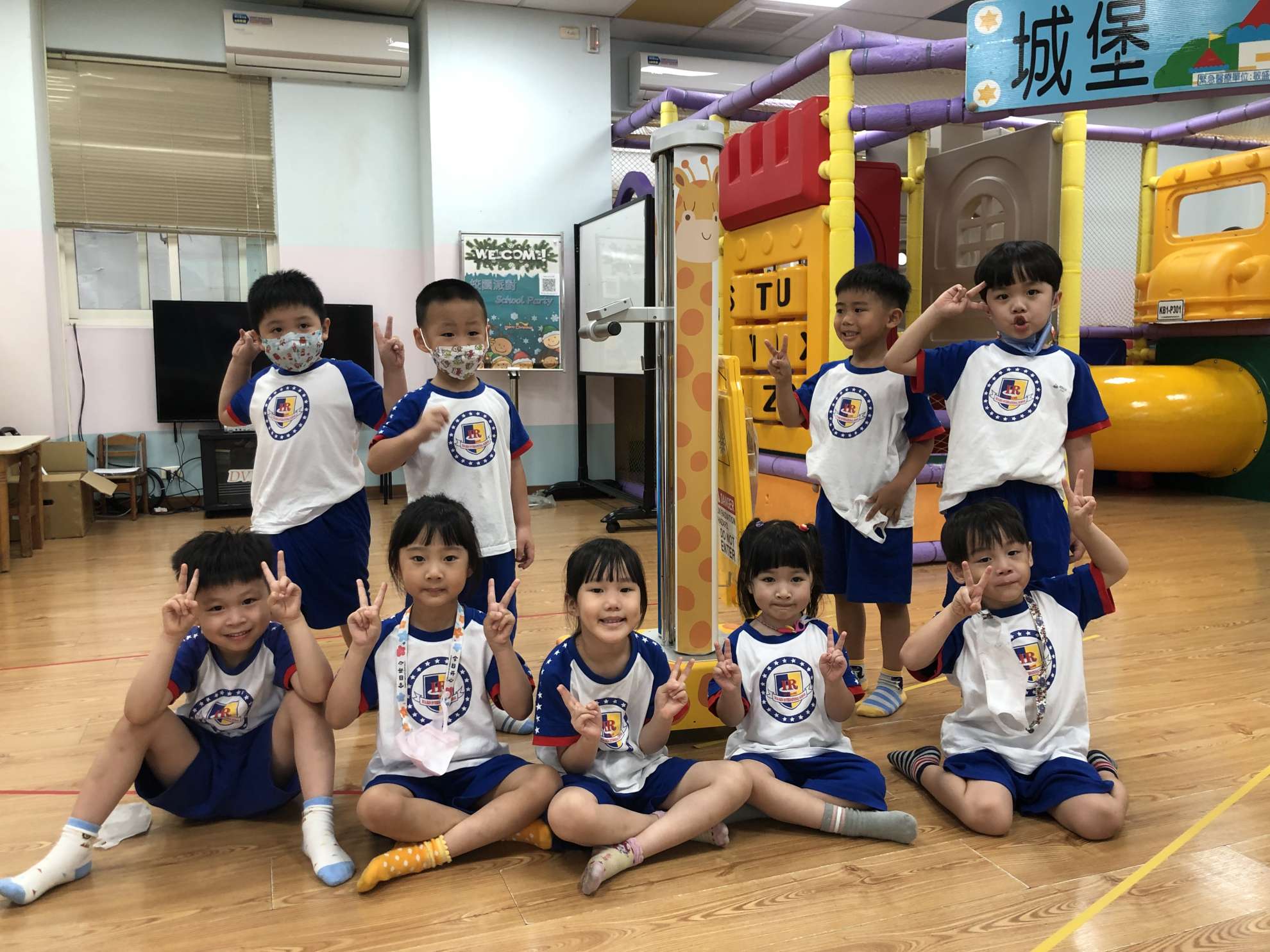 心得訪談: 超紫光滅菌機器人助校園消毒零死角，安全、快速抑制病毒達99.99%